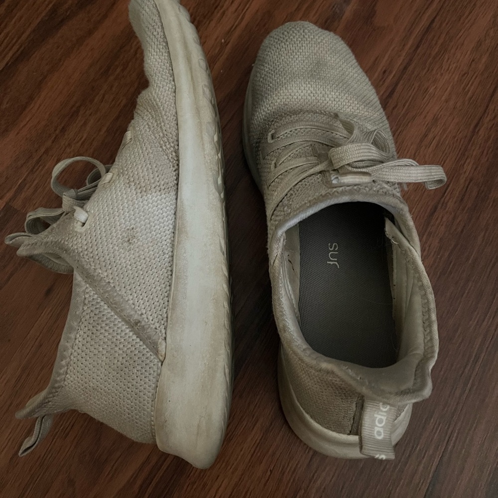 Used needs scrub adidas Womens size 8.5 sneakers
